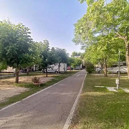 L'oasi Di Lulu' אתר קמפינג סניגליה